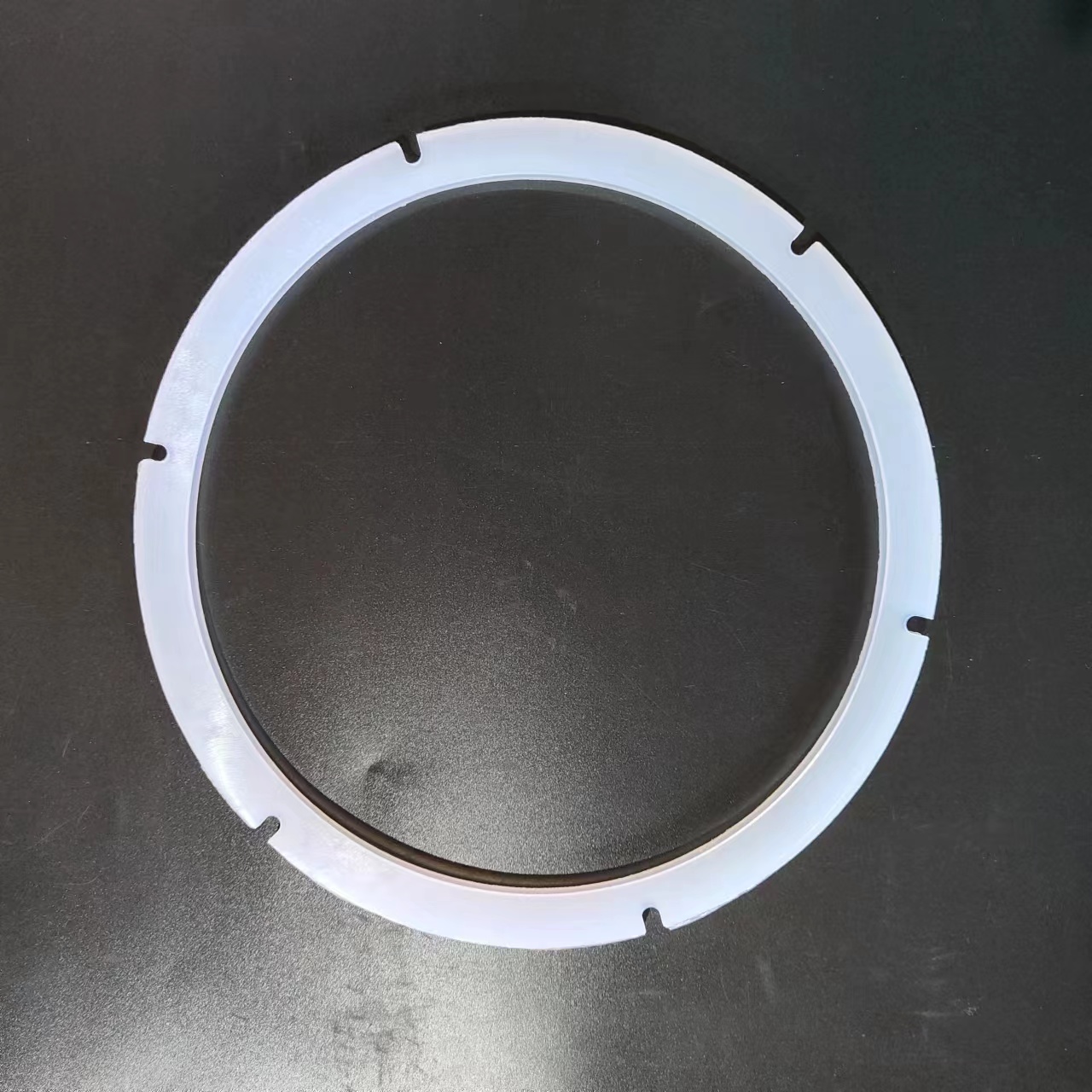 異形設備找不到合適（shì）密封圈？嶸牌非標定製矽膠密（mì）封圈，萬種規格，解決特殊尺（chǐ）寸難題